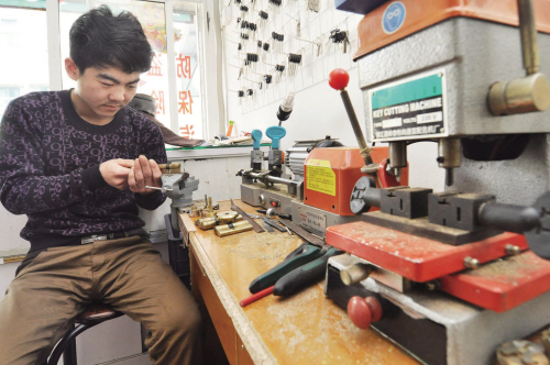 望谟李文锁城开锁公司开锁店为啥“牛号”频现 听开锁师傅讲什么锁最防盗